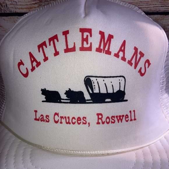 New Vintage Trucker Hat Cattleman’s In Las Cruces NM Cream & White - Picture 2 of 7